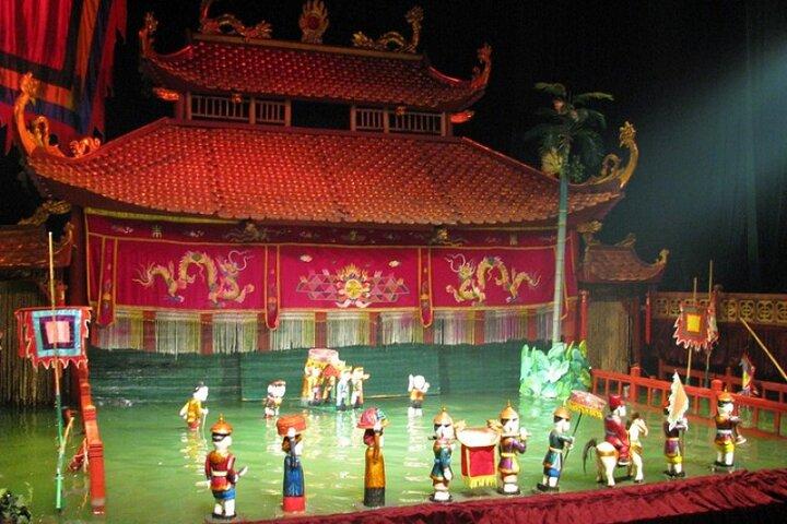 Show de Marionetas Aquáticas / Massagem nos Pés - Jantar Cruzeiro Saigon Night Tour Privado