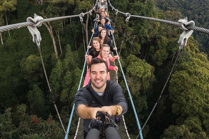 Trekking di 3 giorni con scimpanzé Nyungwe e passeggiata a piedi Canopy Way