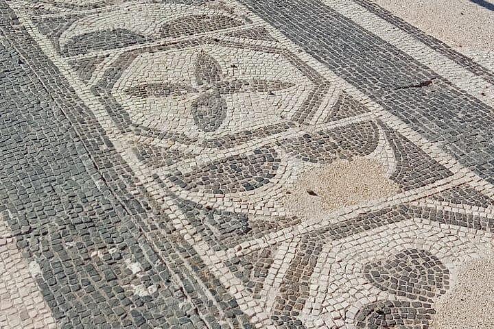 Private Tour in Herculaneum with an authorized guide