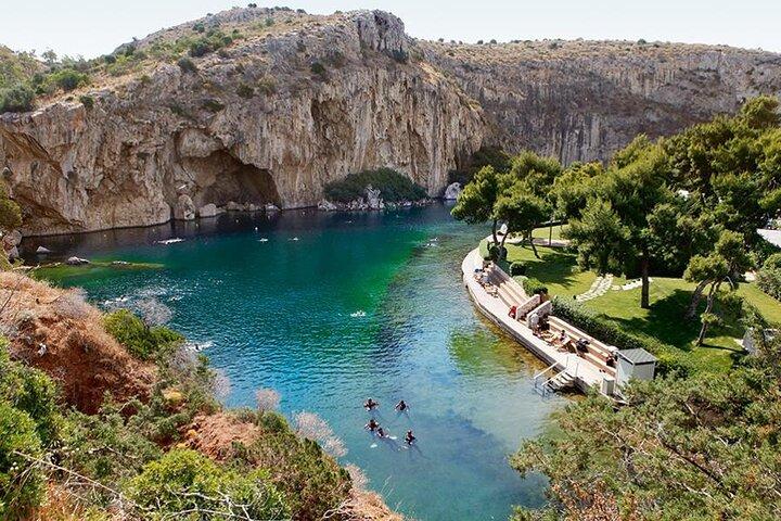 Private tour in Poseidon Temple and Swim in Lake Vouliagmeni