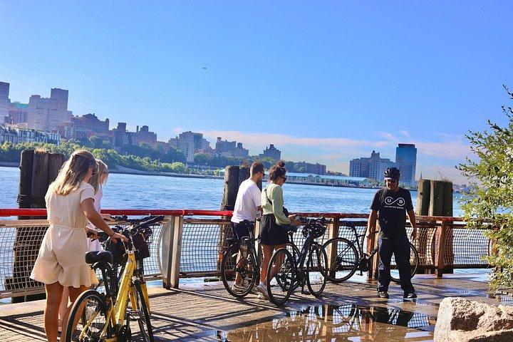 Private Brooklyn Bridge Guided Bike Tour