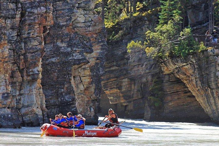 Jasper Athabasca Falls: Class 2+ Family Whitewater Rafting