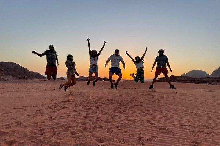 4h Jeep Tour + Bedouin Night (Dinner & Breakfast)