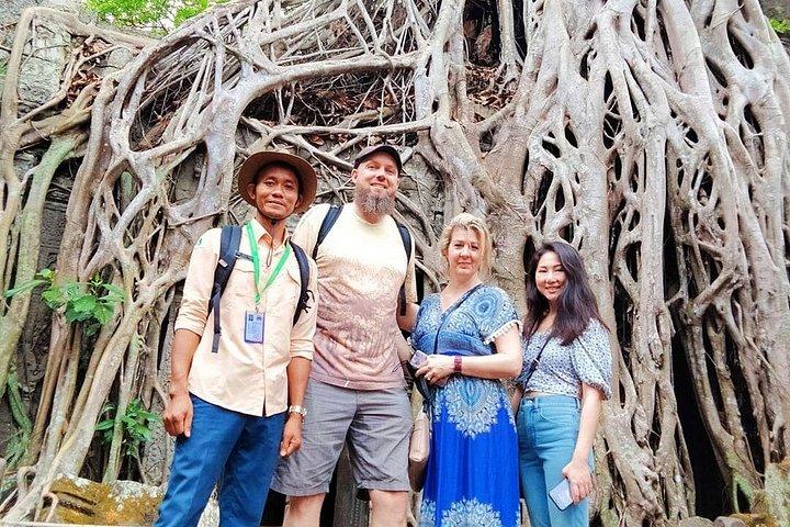 Angkor Wat Sunrise & Guide Temple Adventure – Small Group Tour