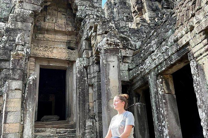 Angkor Wat Sunrise & Guide Temple Adventure – Small Group Tour