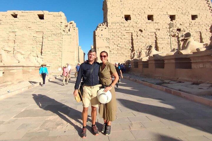 Luxor Layover Privat Tour to East and West Bank with lunch