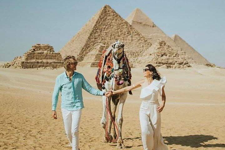Egypte Excursie 4 Dagen Tour Piramides, Stadstour & Kamperen in de Witte Woestijn