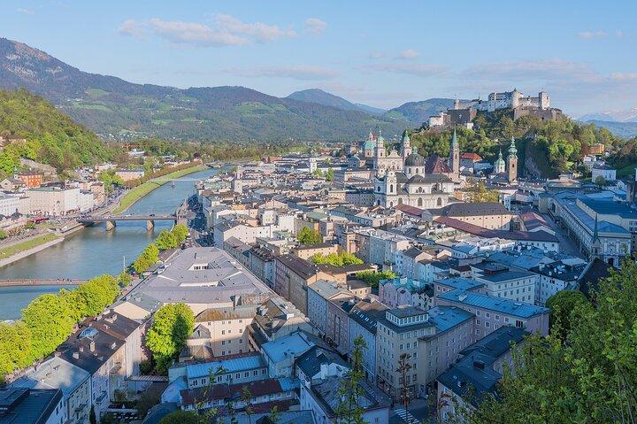 Private Transfer from Passau to Salzburg with 2 hours for sightseeing