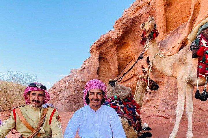 Private full day jeep tour in the desert
