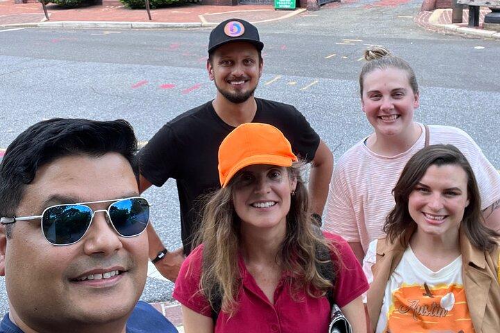 Georgetown Spy History Tour con un ex oficial de la CIA