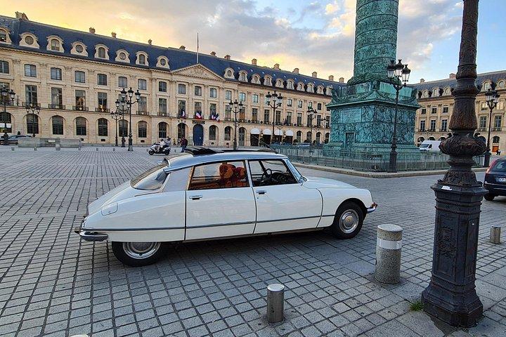 Oldtimer-Stadtrundfahrt Paris: Citroën DS mit offenem Verdeck