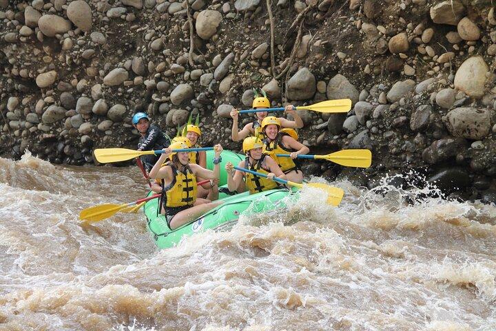 Rafting in acque bianche classe II e III