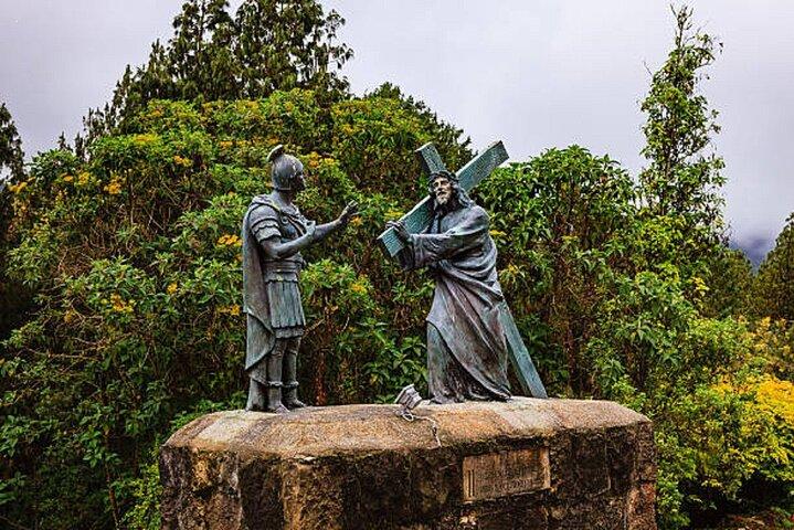 Full Day in Private Bogotá: Monserrate, Candelaria and Museums