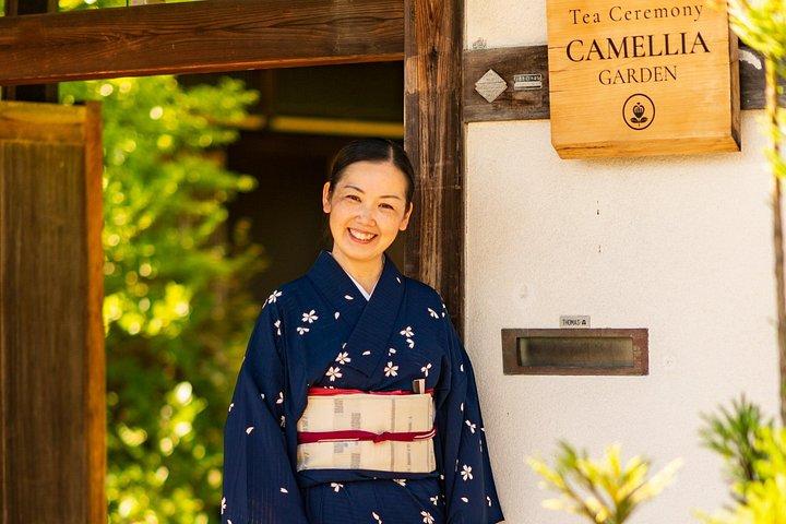 見事なプライベートティーセレモニー：カメリアガーデンティーハウス