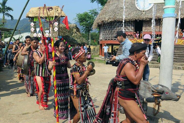 ホイアンからジープでBho Hoong＆Co Tu Villagesを探索する2日間