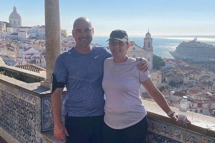 Private Lauftour über den Burgberg in Lissabon