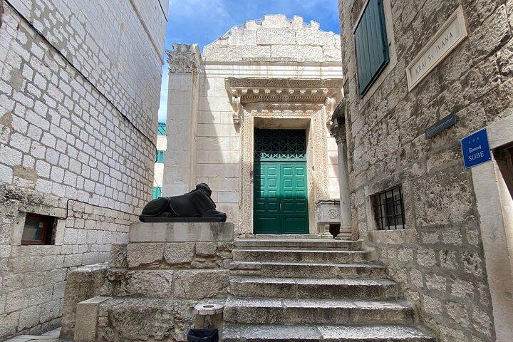 Punti salienti del Palazzo di Diocleziano a Spalato: tour privato