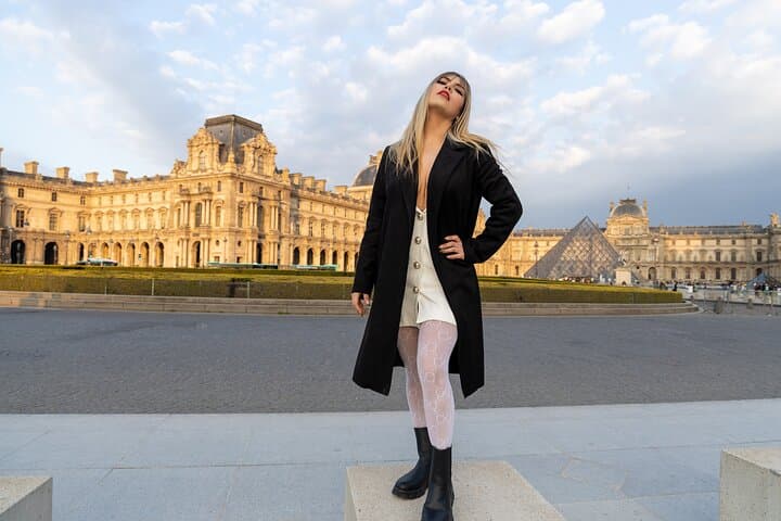 Louvre Area Photo Shoot - Paris Photographer