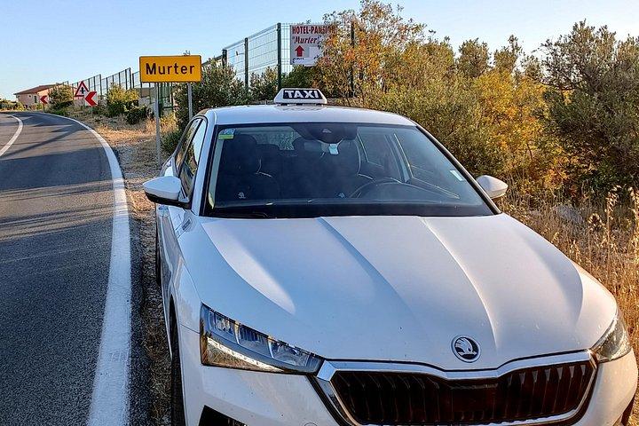 風光明媚なルートと停留所を経由して、ザダルから中世のモトヴンまでの 1 日旅行