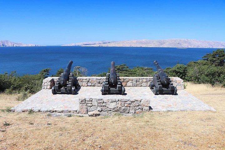 風光明媚なルートと停留所を経由して、ザダルから中世のモトヴンまでの 1 日旅行