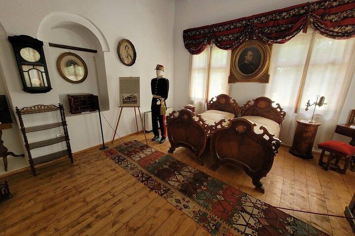 本物のドラキュラ城とクルテア・デ・アルジェシュ修道院