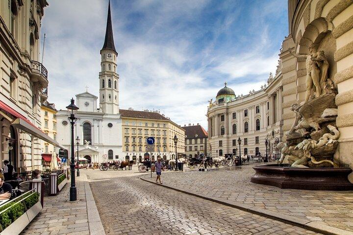 Vienna búsqueda del tesoro & Highlights tour a pie autoguiado