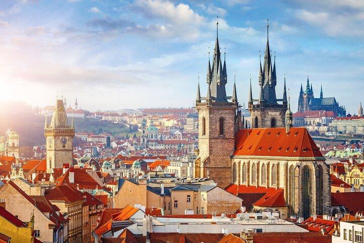 Praga búsqueda del tesoro & Highlights tour a pie autoguiado