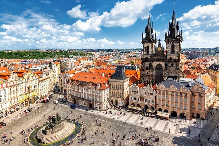 Praga búsqueda del tesoro & Highlights tour a pie autoguiado