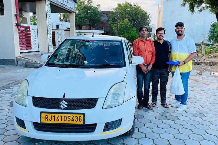 Ganztägige private Udaipur-Sightseeing-Tour mit optionalem Guide