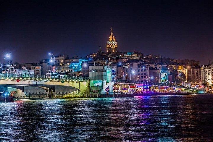 Istanbul Bosphorus New Year's Eve Dinner Cruise Party in Istanbul
