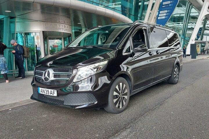 Privat lufthavnstransport fra Porto til Lissabon