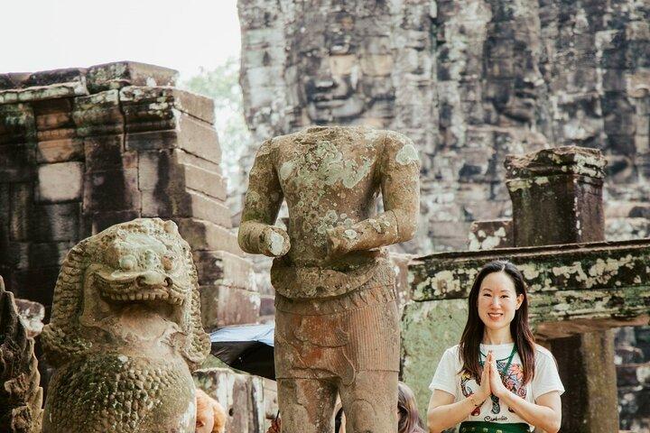 Siem Reap: Angkor Wat Sunrise & Explore Angkor Temples With Guide