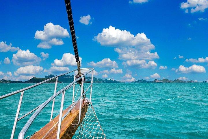 Full-Day Angthong Discovery Cruise from Koh Samui