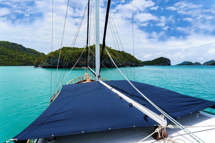 Full-Day Angthong Discovery Cruise from Koh Samui
