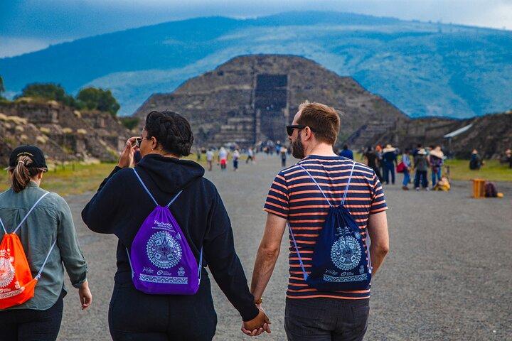 La Esencia DE Teotihuacán en 2 Horas – Tour en Español Guia ローカル