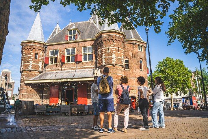 Amsterdam Small-Group Walking Tour with Typical Dutch Pancake
