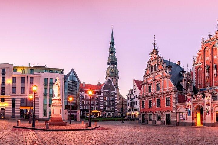 Riga Scavenger Hunt & Highlights Self-Guided Walking Tour