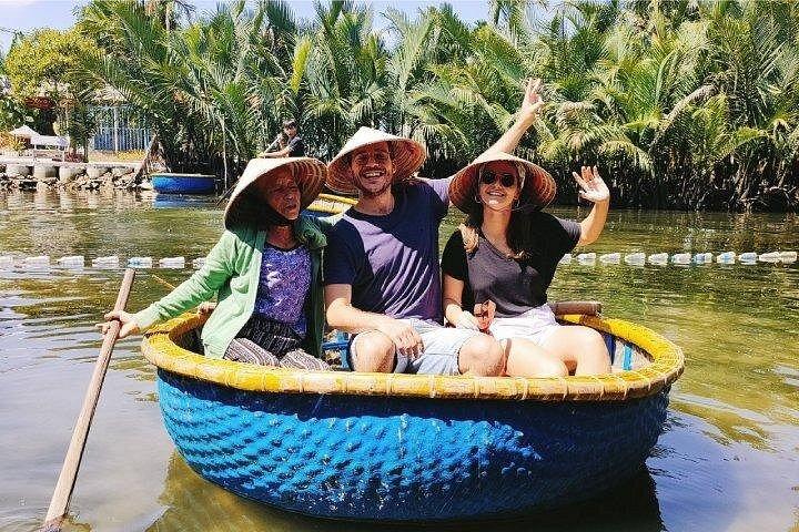 Basket Boat and Cooking Class Experience