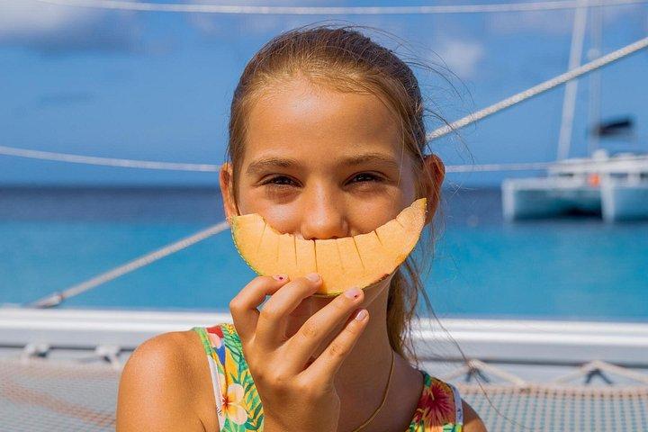 Catamarán Snorkel & BBQ Sail (apto para cruceros)