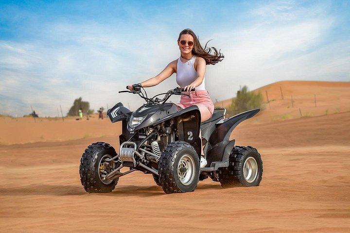砂漠のサファリ、バーベキューディナーディナー - アラブ首長国連邦