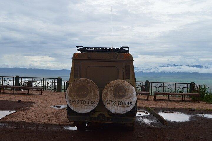 6 dages safari: Manyara, Ngorongoro, Serengeti og Tarangire National Park