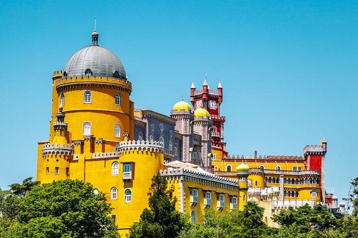 Visita Particular Sintra,Palácios e Montanha Tuk Tuk(2a 6pessoas)