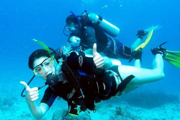 Pattaya PADI Beginner Scuba Diving One Try Dive Profondità 6 Metri e Snorkeling)