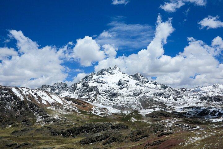 Full day road trip privado mirador nevado Rajuntay + ruta 7 lagunas
