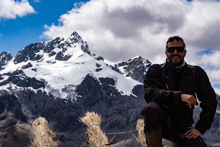Full day road trip privado mirador nevado Rajuntay + ruta 7 lagunas
