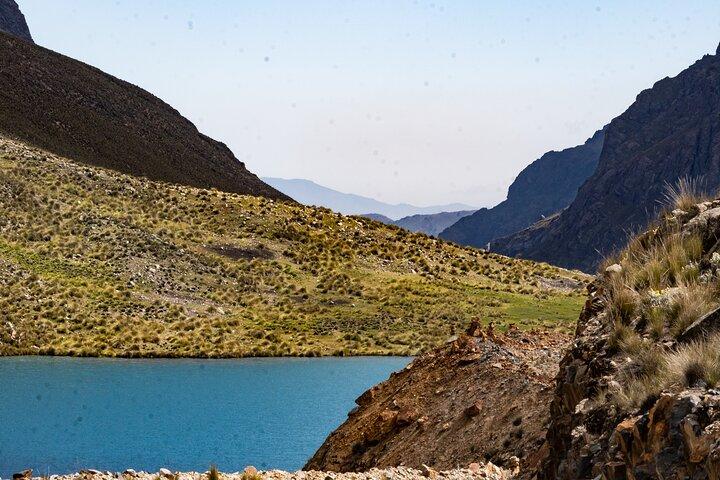 Full day road trip privado mirador nevado Rajuntay + ruta 7 lagunas