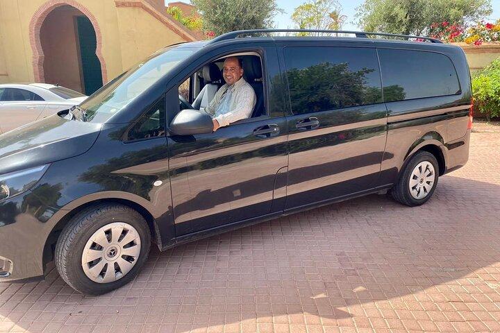Marrakech privat ankomst lufthavnstransport til dit bycenterhotel/riad