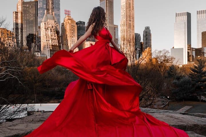 New York Flying-dress photoshoot with iconic NYC views