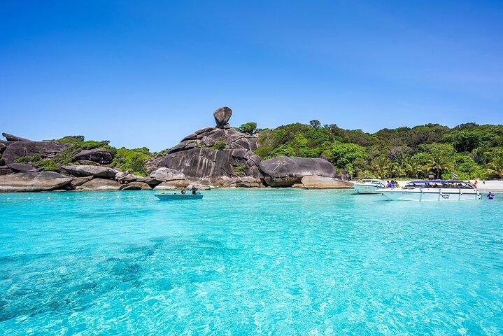 Excursión de un día a las islas Similan desde Phuket que incluye almuerzo y traslado de recogida