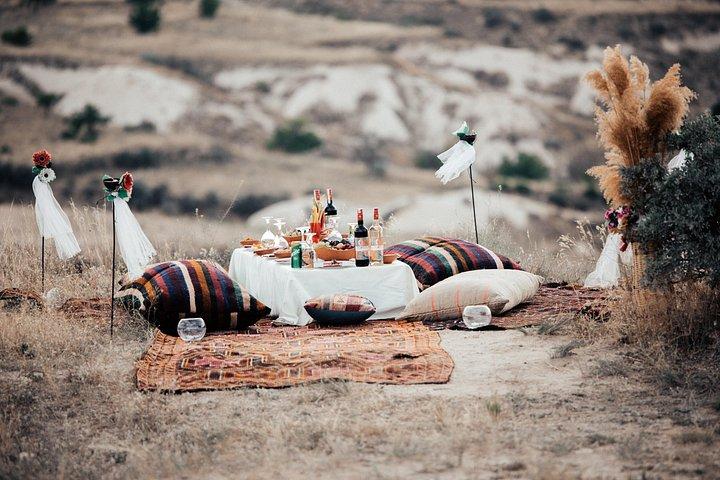 2 Hours Private Sunset Picnic Tour in Cappadocia